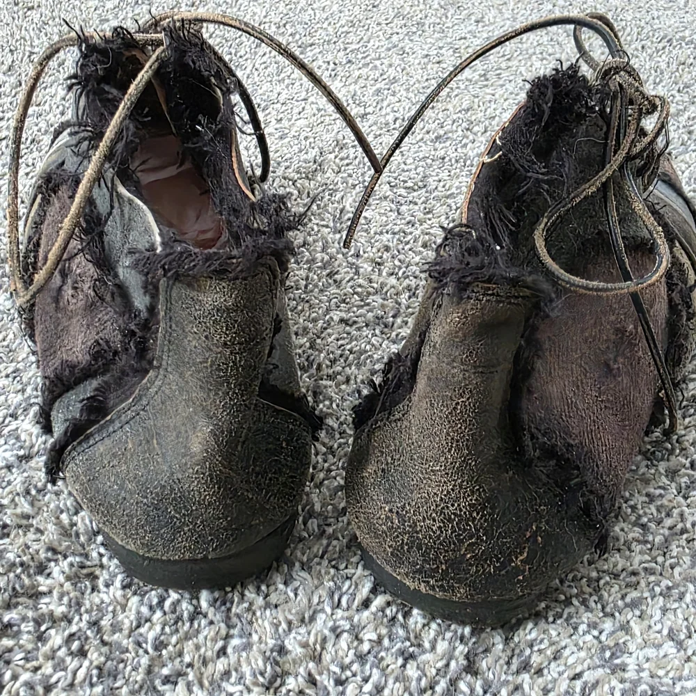 RARE • Magnolia Pearl "Willard" Distressed Black Ankle Boots • Sz 38 | 8 - Picture 4 of 7